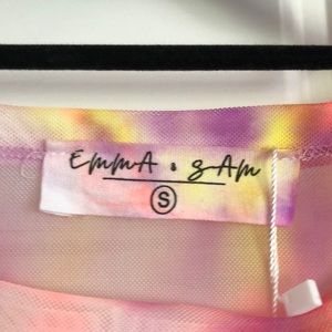 Emma & Sam Tops - Emma & Sam cropped tie-dye mesh shirt Emma & Sam Tops - Emma & Sam cropped tie-dye mesh shirt